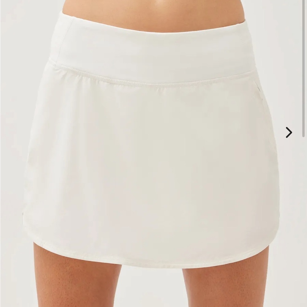 Outdoor Voices Hudson 4" Skort